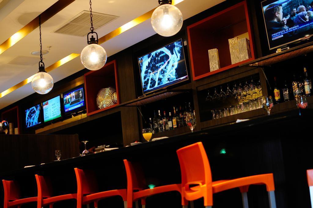 Courtyard By Marriott San Salvador Hotel Buitenkant foto