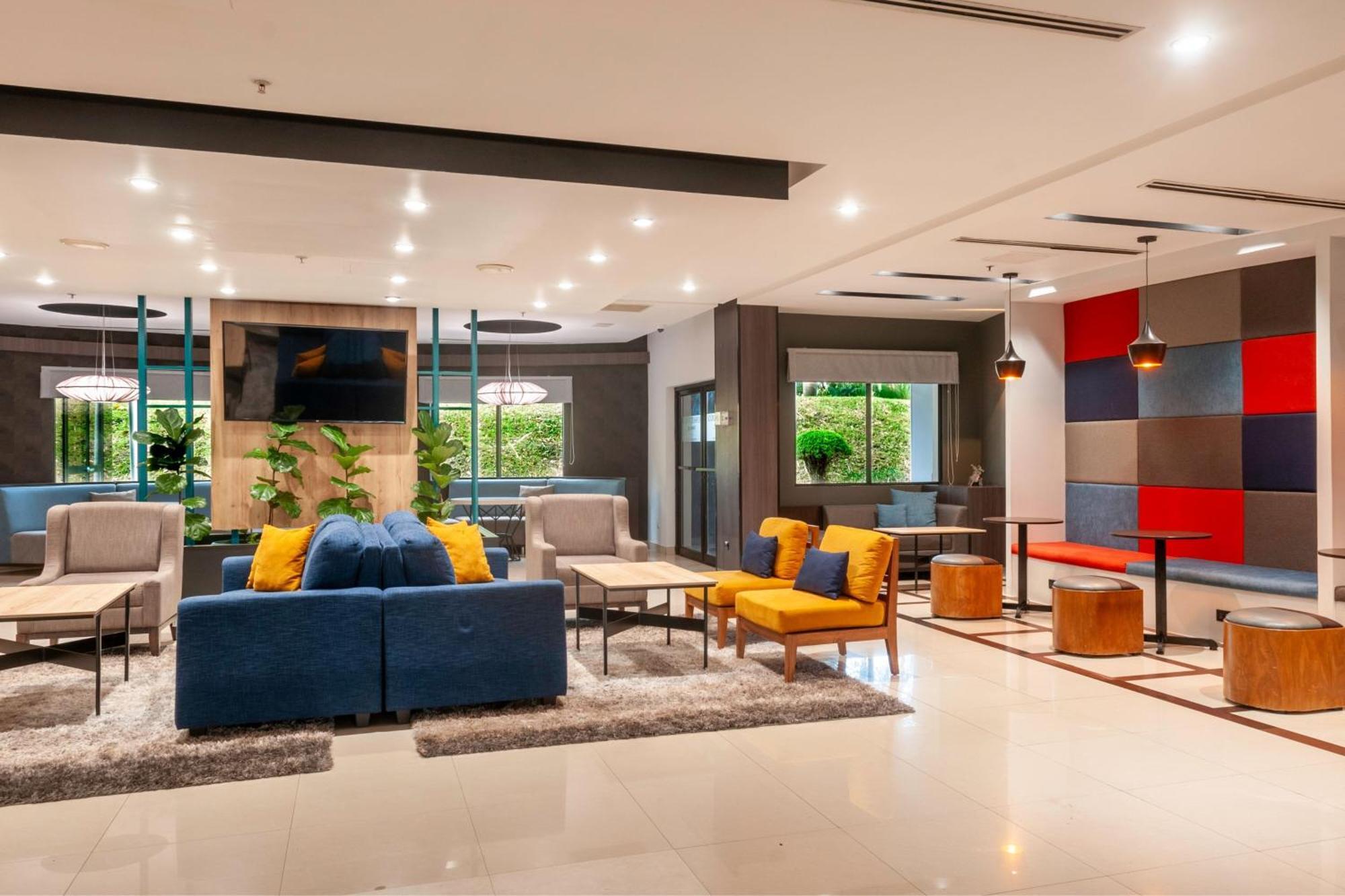Courtyard By Marriott San Salvador Hotel Buitenkant foto